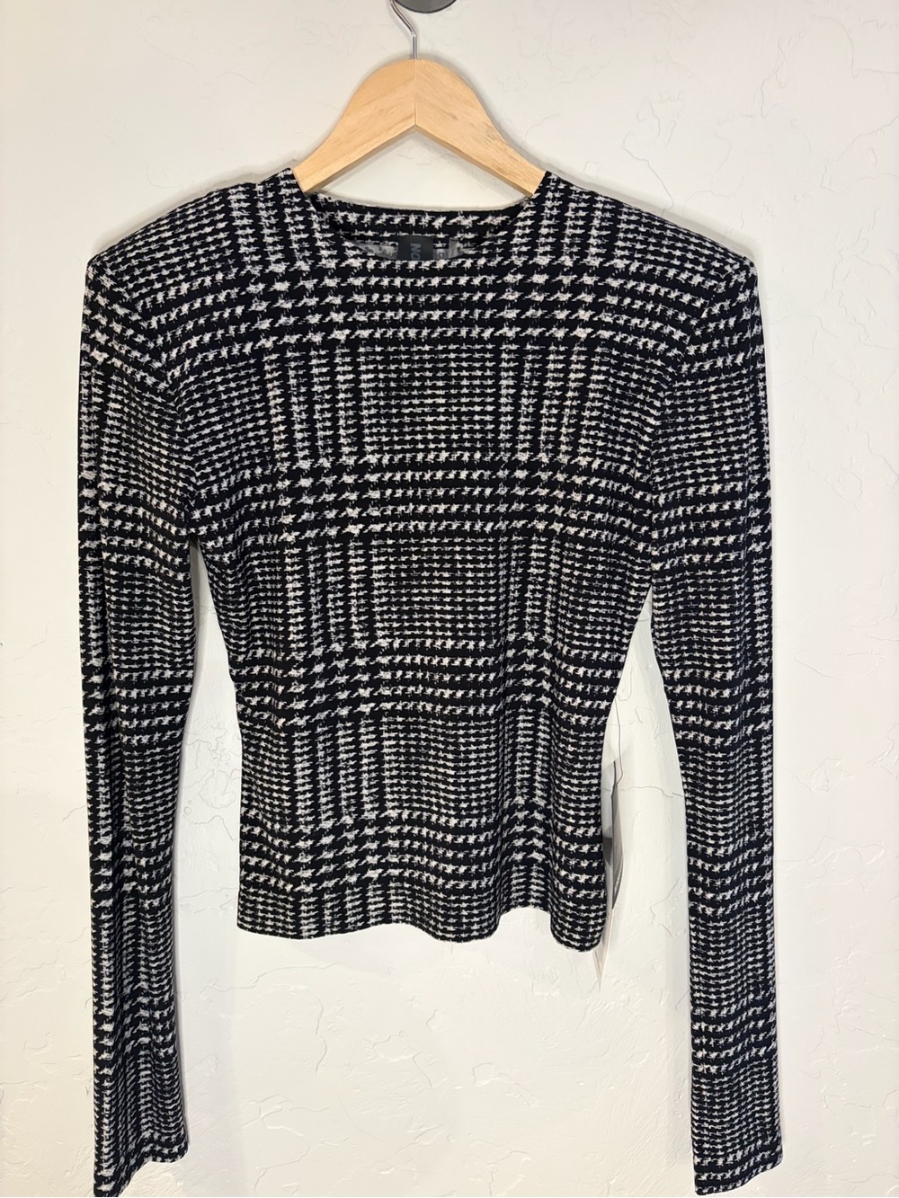 Norma Kamali Black and White Houndstooth Long-Sleeve Top